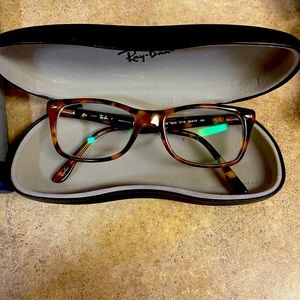 Ray Ban glasses. Never worn. Comfortable
